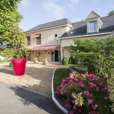 Logis Auberge Bienvenue Doué-la-Fontaine Exterior foto