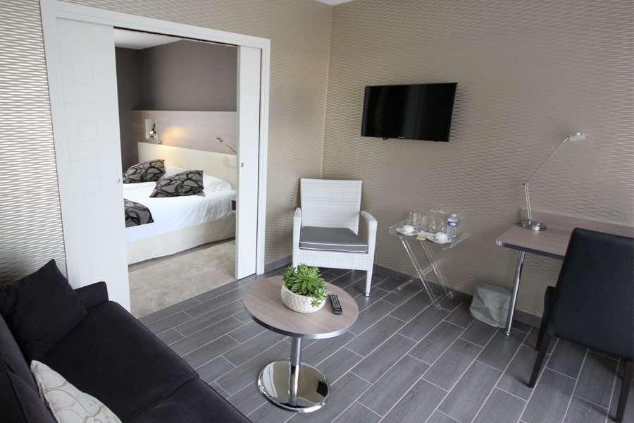 Logis Auberge Bienvenue Doué-la-Fontaine Zimmer foto