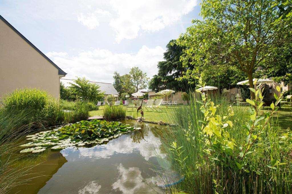 Logis Auberge Bienvenue Doué-la-Fontaine Einrichtungen foto